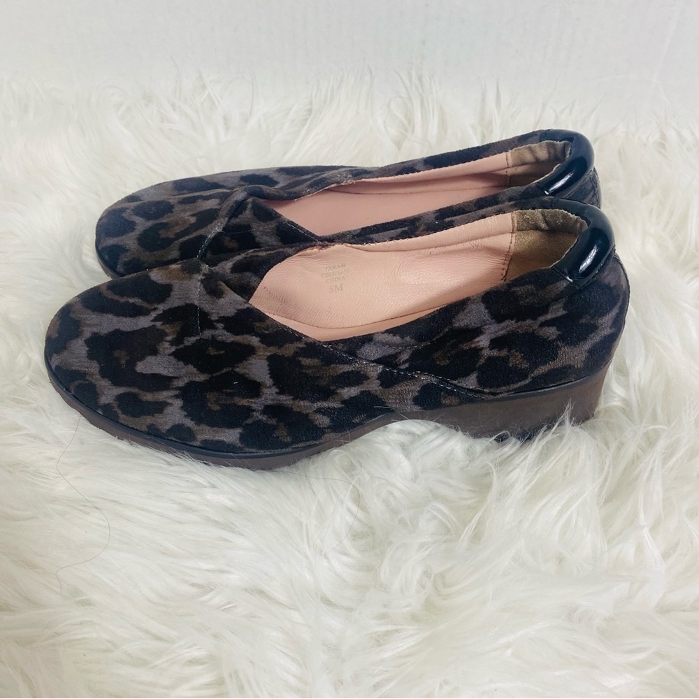 Taryn Rose Womens Animal Print Loafers Size: 5M - Picture 3 of 8